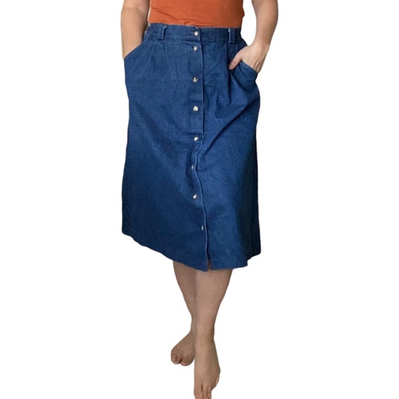 Denim midi button front skirt, estimated size medium - Picture 3 of 12